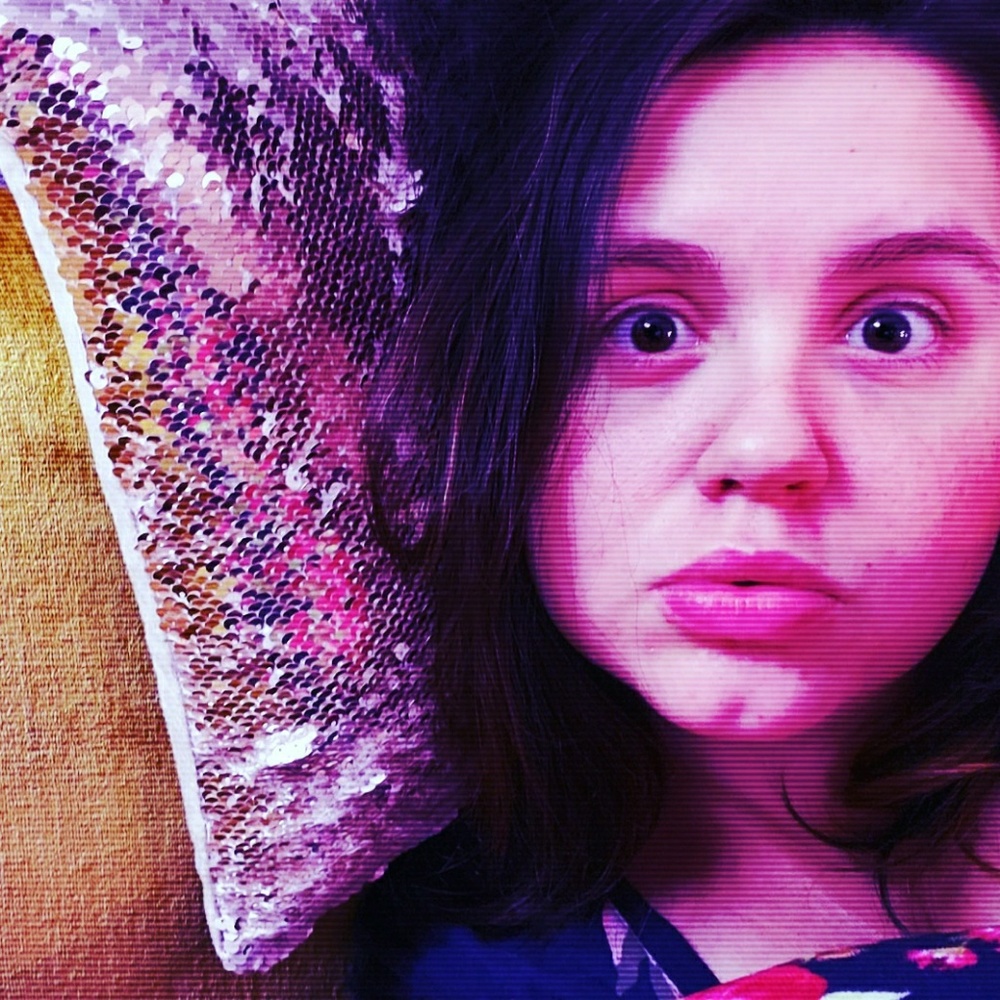 Meet your Posher, Caroline